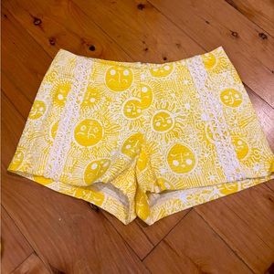 Lilly Pulitzer Liza Shorts size 2